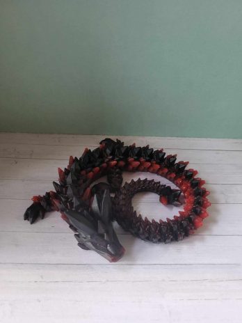 Décoration dragon enroulé.