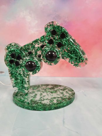 Manette feuilles vert, lumineuse led en résine époxy.